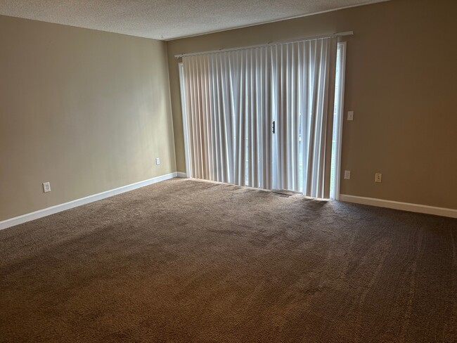 Building Photo - 1996 Camino Ln