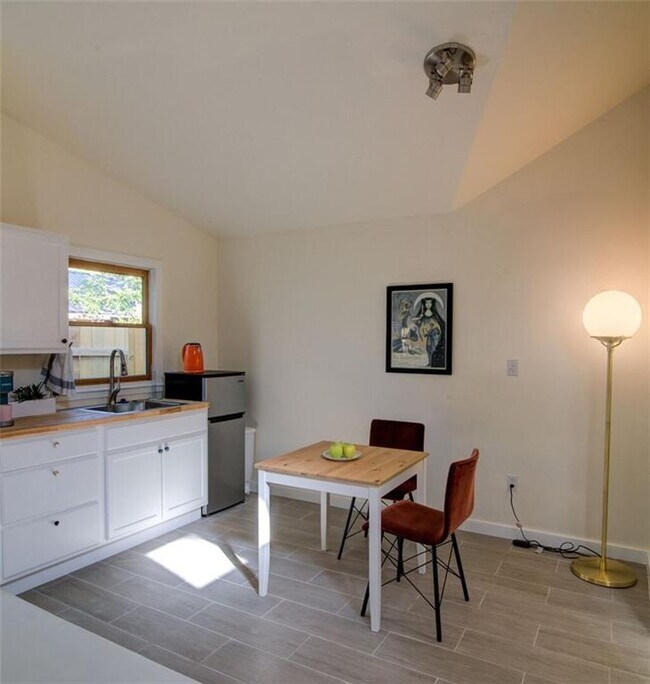 Foto del edificio - 2114 Clifton St