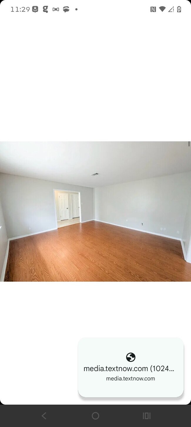 Foto del edificio - 6510 Daisy Dr