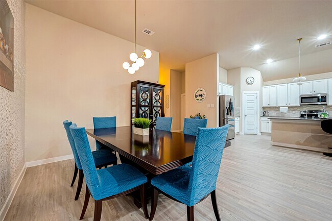 Foto del edificio - 4723 Great Acre Ln