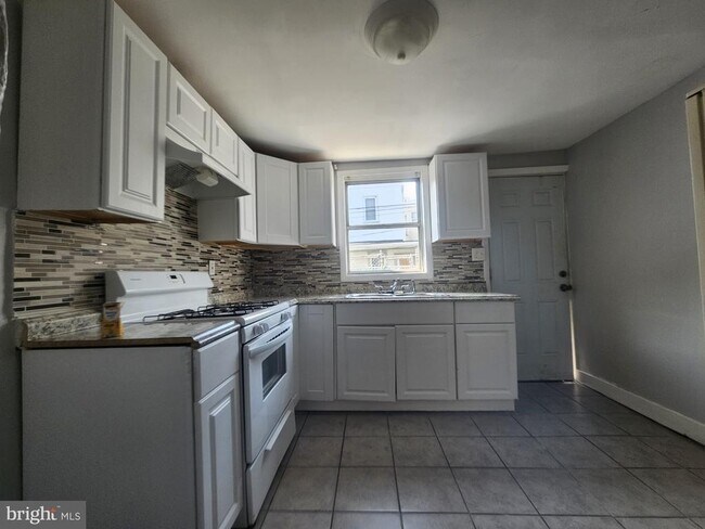 Foto del edificio - 3114 Livingston St