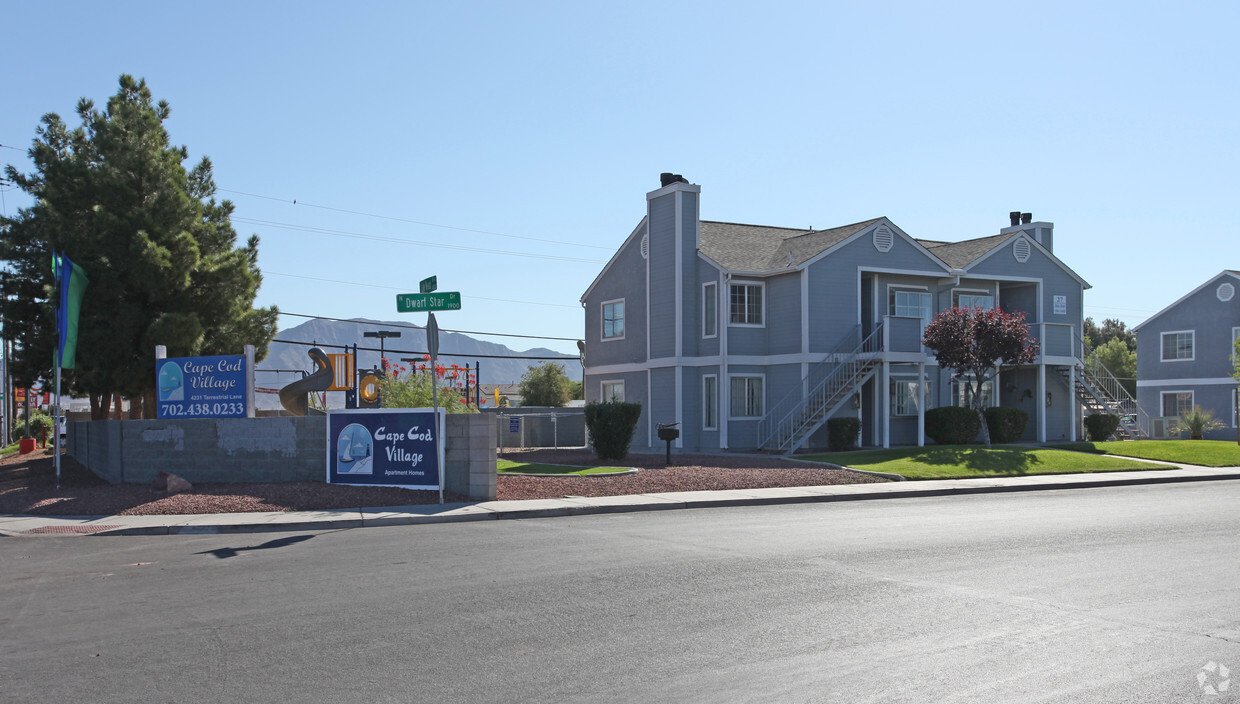 Cape Cod Village - Cape Cod Village Apartments