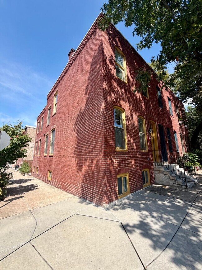 Foto del edificio - 3847 Spring Garden St