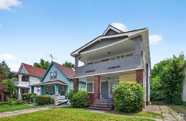 Building Photo - 3023 E 126th St
