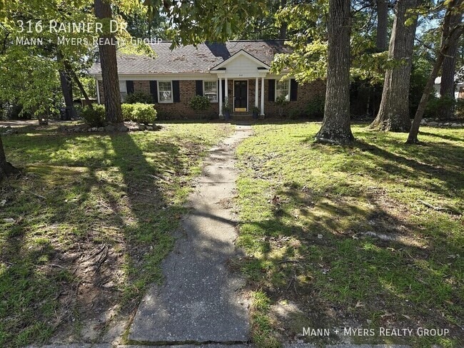 Building Photo - 316 Rainier Dr