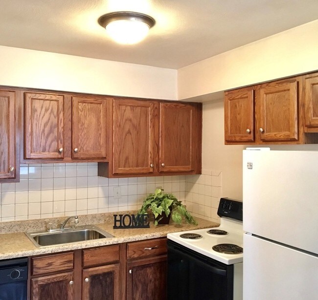 Foto del edificio - 2438 E Kelly St