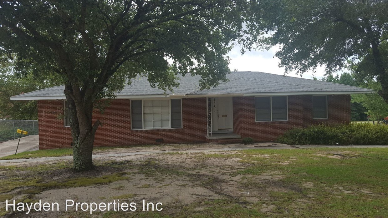 Primary Photo - 1225 S Long Dr