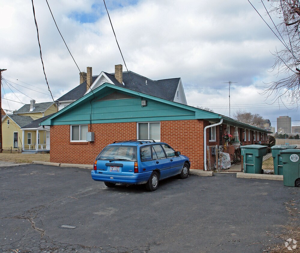 Foto del edificio - 338 Hickory St
