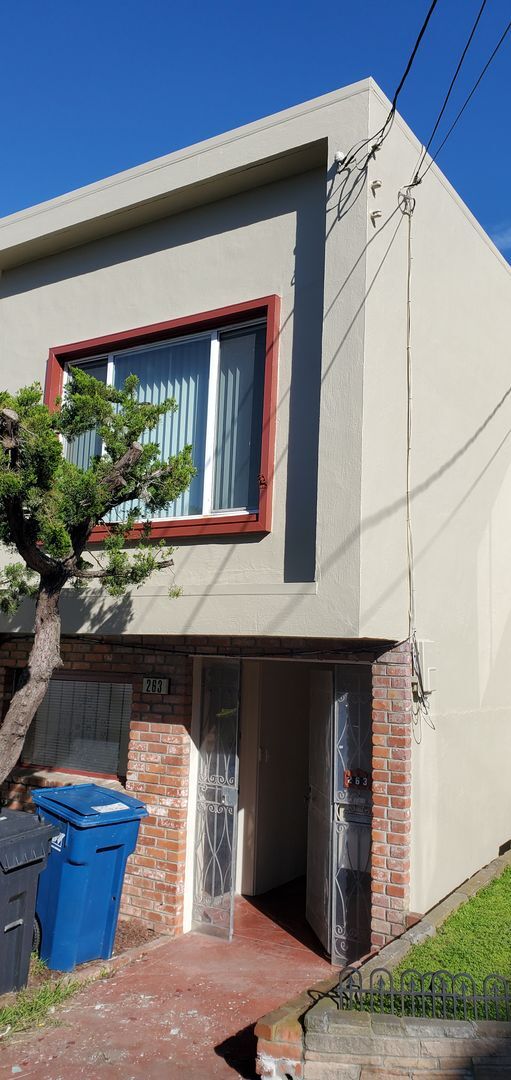 Foto del edificio - Beautifully Renovated Vintage  2 bedroom 2...