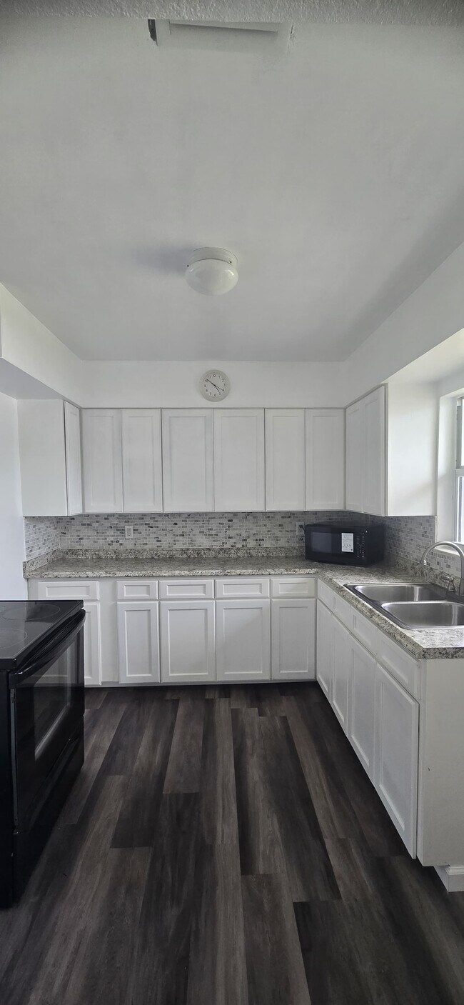 Foto del edificio - 6744 36th Ave N