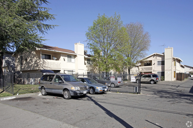 Primary Photo - Ethan Way Townhouses