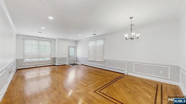 Foto del edificio - 48 E Homestead Ave