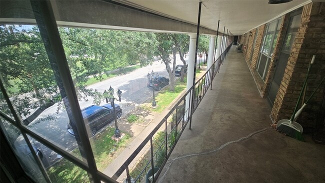 Foto del edificio - 2507 Montrose Blvd