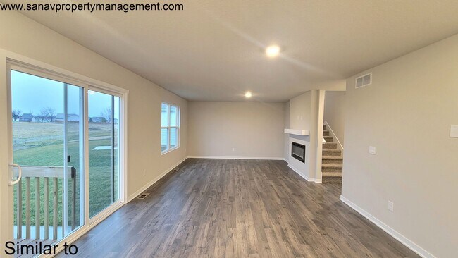 Foto del edificio - Turnkey Elegance: 4BR, 2.5BA Two-Story Haven with Gourmet Kitchen & Luxurious Master Suite!-3 CAR...