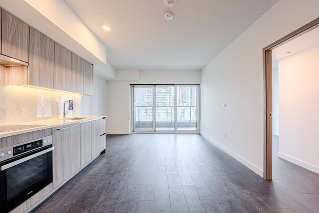 Building Photo - 3 Concord Cityplace Way
