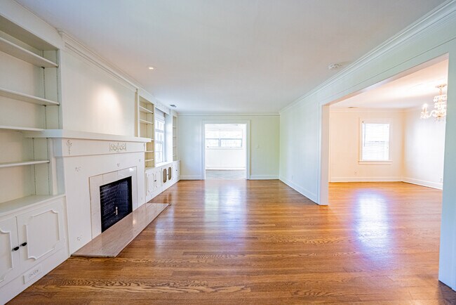 Foto del edificio - 4316 Rockhill Rd