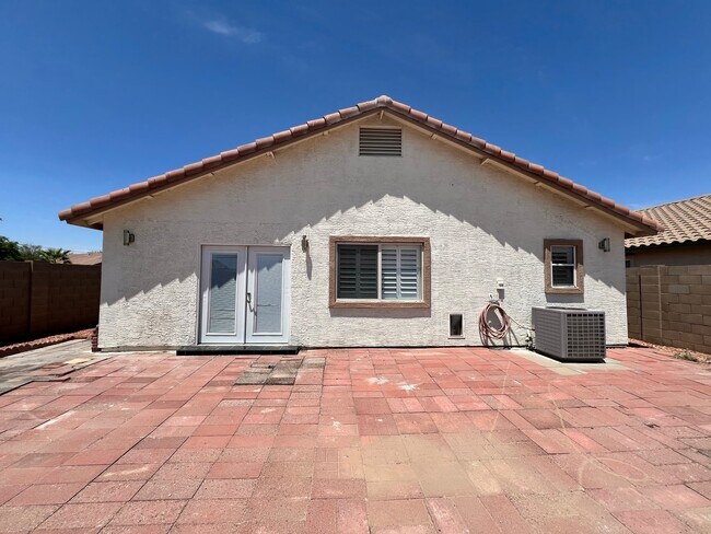 Foto del edificio - 1541 S 230th Ave