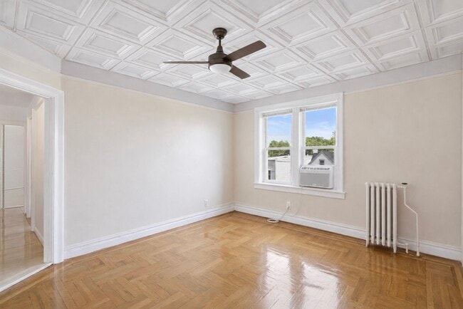 Living Room Angle 2 - 3718 Park Ave