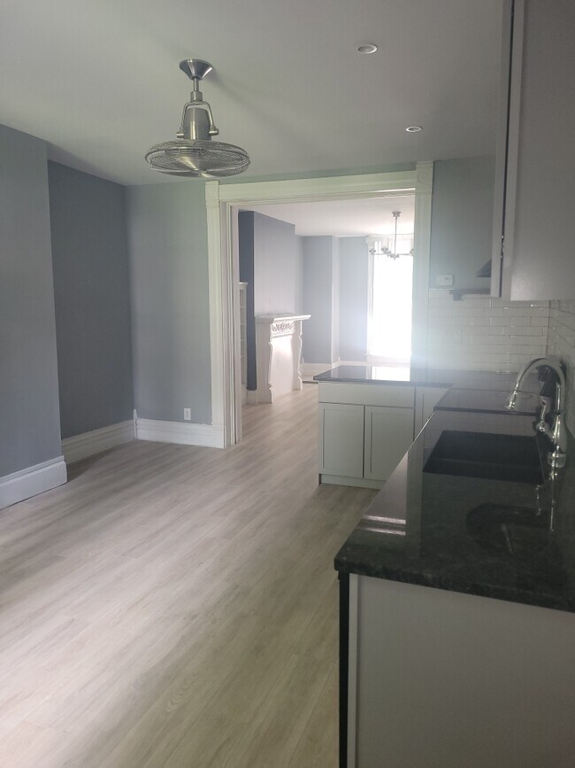 Foto del edificio - 83 N 22nd St