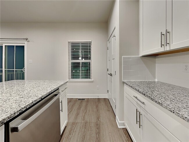 Foto del edificio - 4608 Spruce Rd