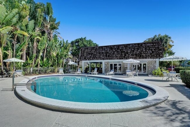 Building Photo - 3101 Oakland Shores Dr