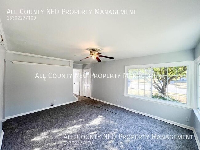 Foto del edificio - 2290 Suncrest Dr
