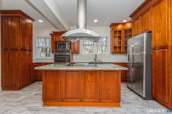 Foto del edificio - 181 E Putnam Ave