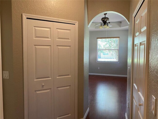 Building Photo - 2955 Bonita Cir