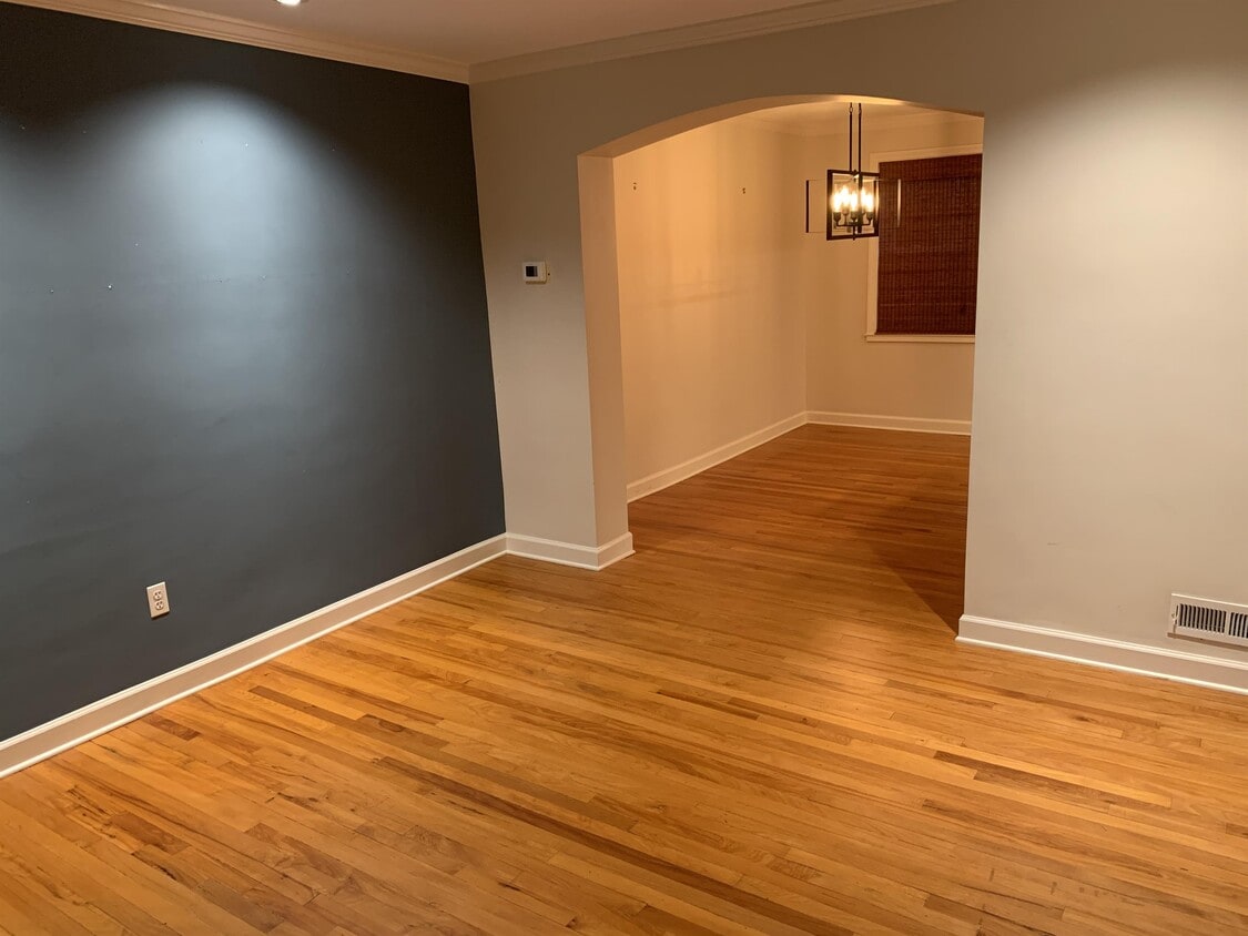 Photo - 8319 Hillendale Rd (Parkville, MD)