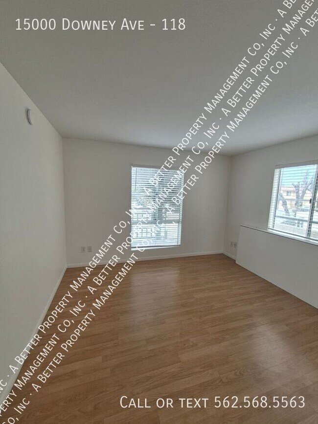 Foto del edificio - 15000 Downey Ave