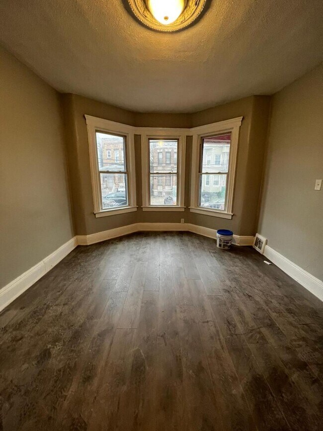 Foto del edificio - 236 Bayview Ave