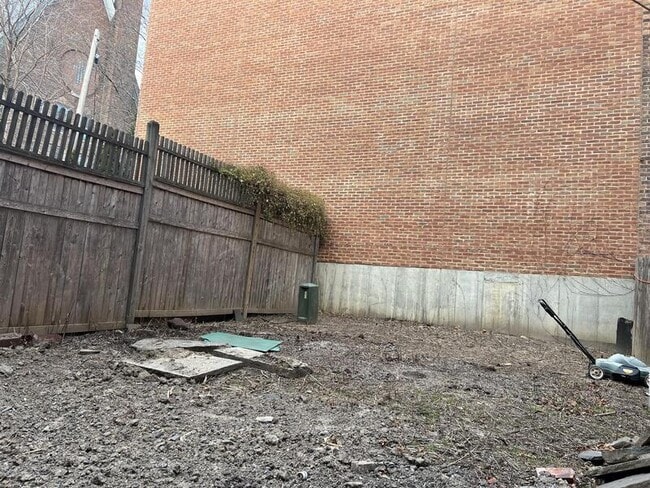 Building Photo - 255 State St