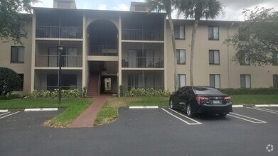 Building Photo - 202 Foxtail Dr