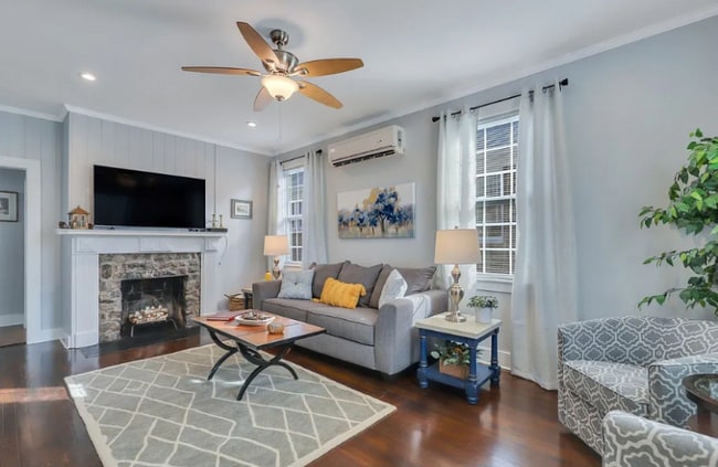 Foto del edificio - 720 E 51st St