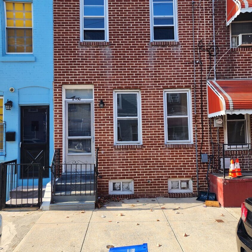 Foto principal - 2450 N Fairhill St