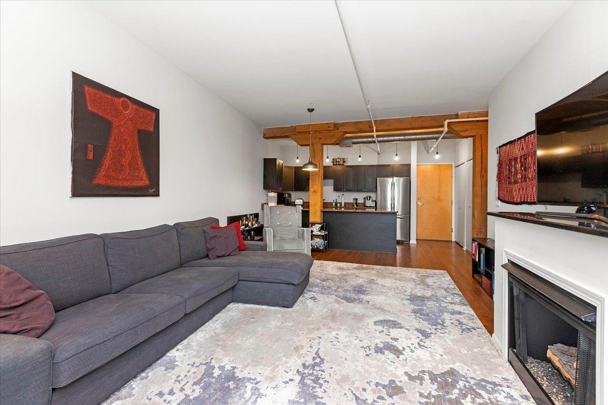 Foto principal - 2 bedroom in Chicago IL 60614