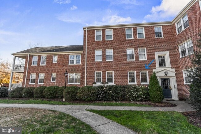 Building Photo - 6715 W Wakefield Dr