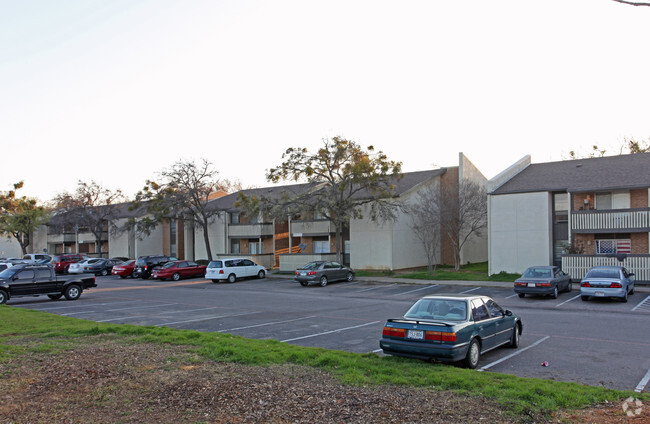 Foto del edificio - Raible Place Apartments