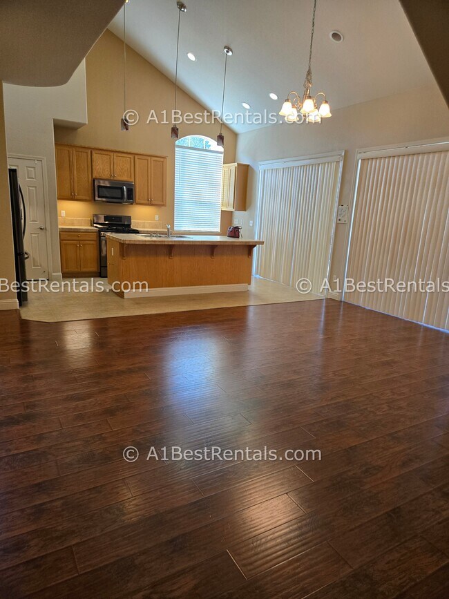 Foto del edificio - 1271 Grange Way