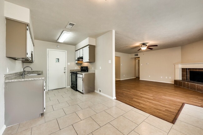 Building Photo - Watauga/North Richland Hills: $1925 3 bed ...