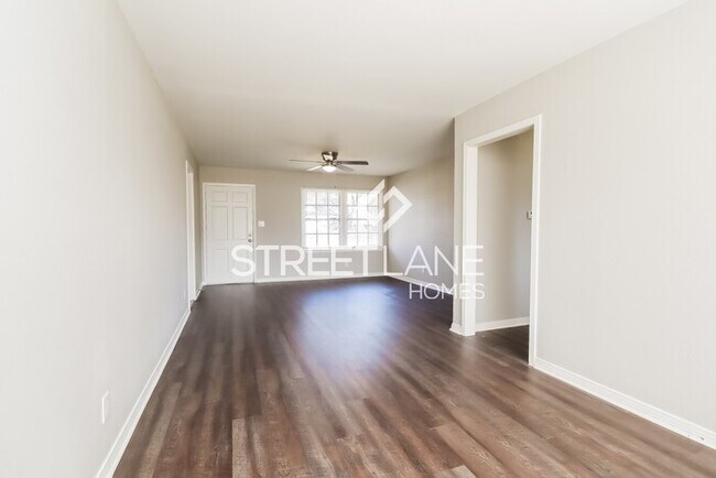 Building Photo - Charming 2 Bedroom in Houston!