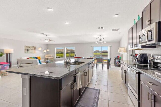 Building Photo - Like New Home For Rent In Creek Preserve!