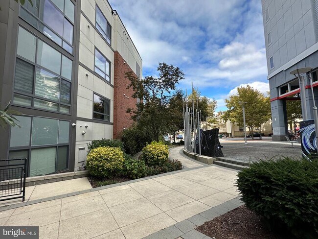 Building Photo - 8005 13th St