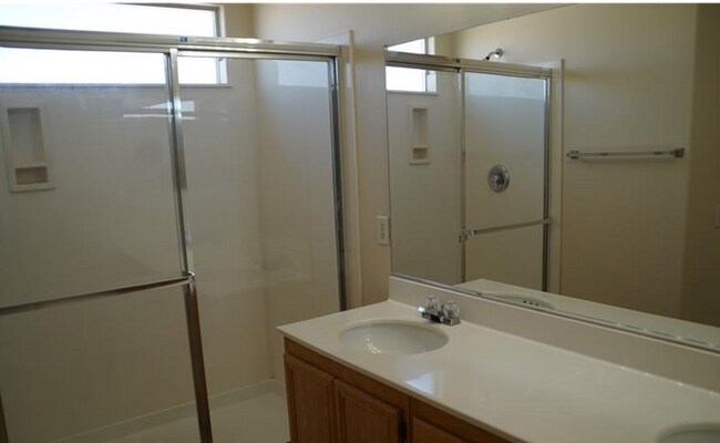 Building Photo - 7216 Ophelia Ct