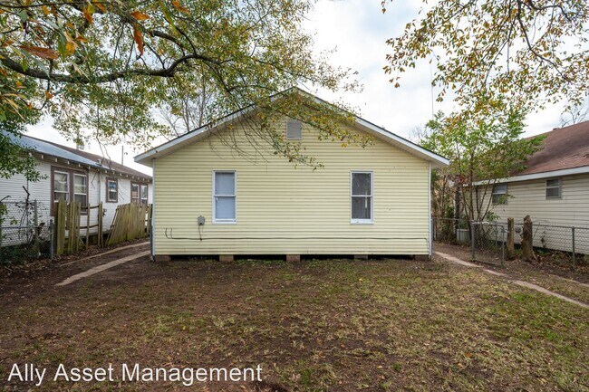 Building Photo - 3 br, 2 bath House - 31 Gordon Ave