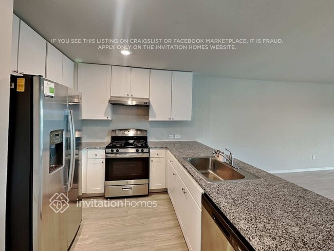 Building Photo - 7411 Avila Vis