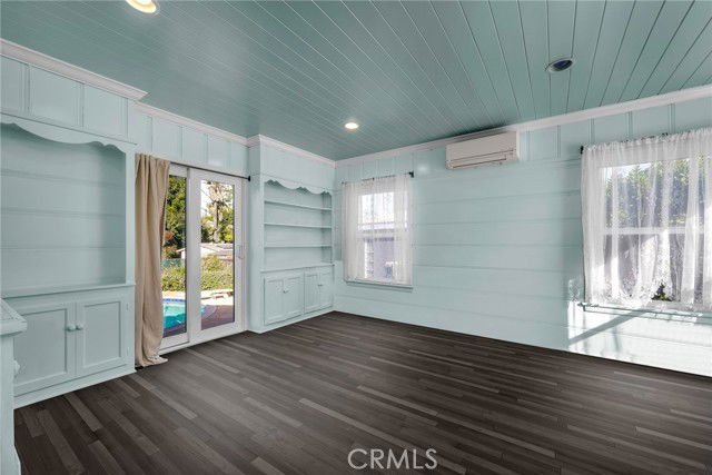 Building Photo - 3721 Lankershim Blvd