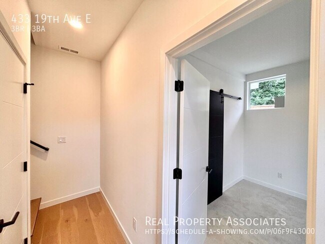 Foto del edificio - 433 19th Ave E