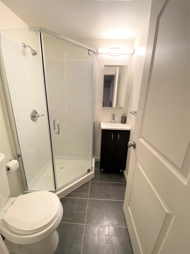 Foto del edificio - 1324 8th Ave