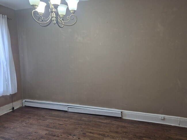 Foto del edificio - 330 New York Ave